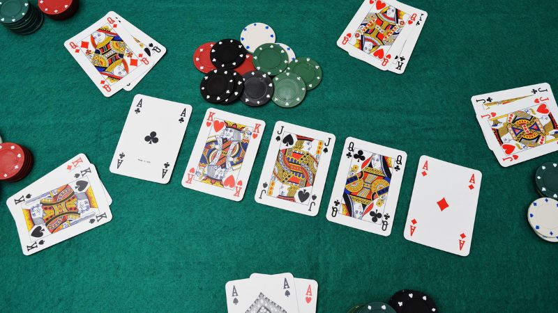 Các luật chơi Poker cơ bản